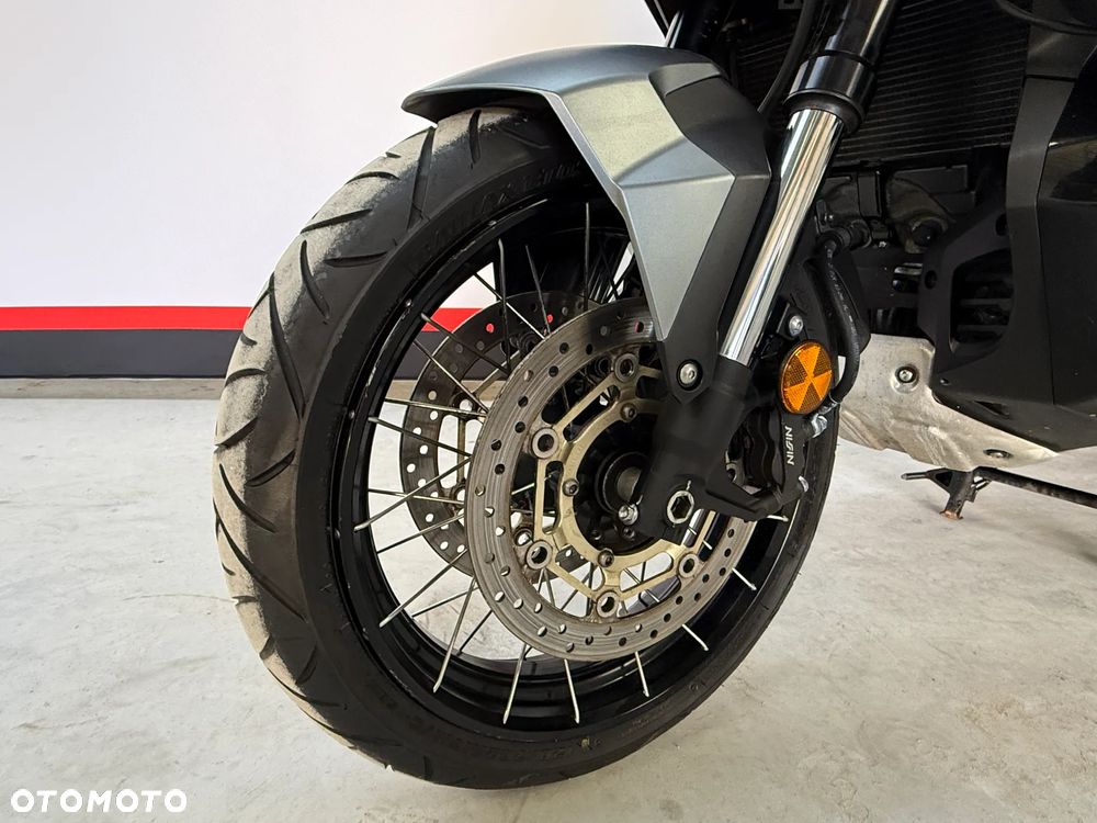 Honda X-ADV - 16