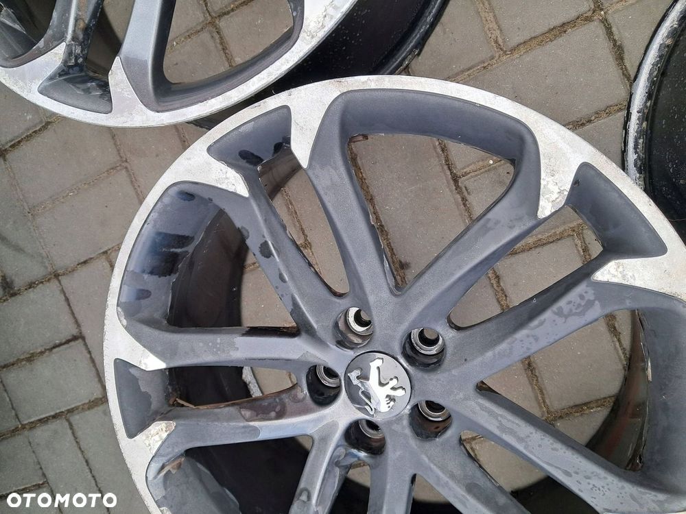 Peugeot RCZ felgi aluminiowe 19" 5x108 ET27 - 11