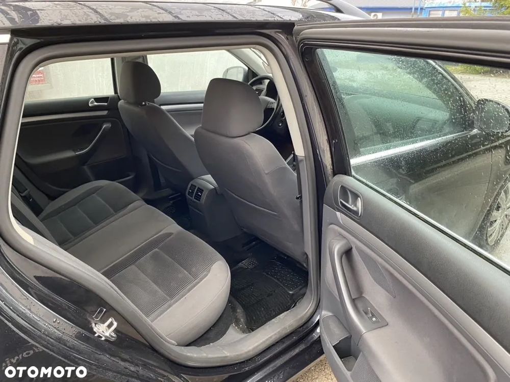 Volkswagen Golf 1.9 TDI DSG GT Sport - 5