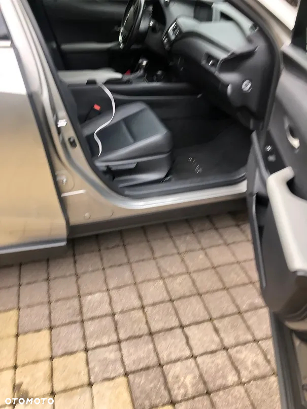 Lexus UX 200 GPF F Impression 2WD - 19
