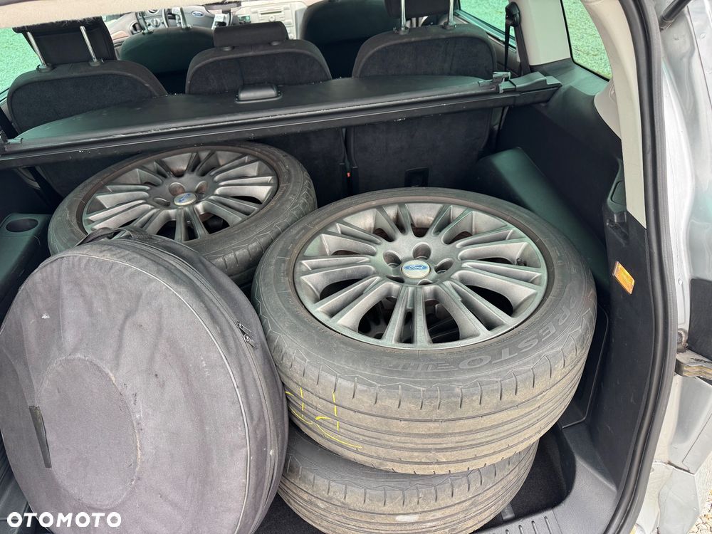 Ford S-Max - 10
