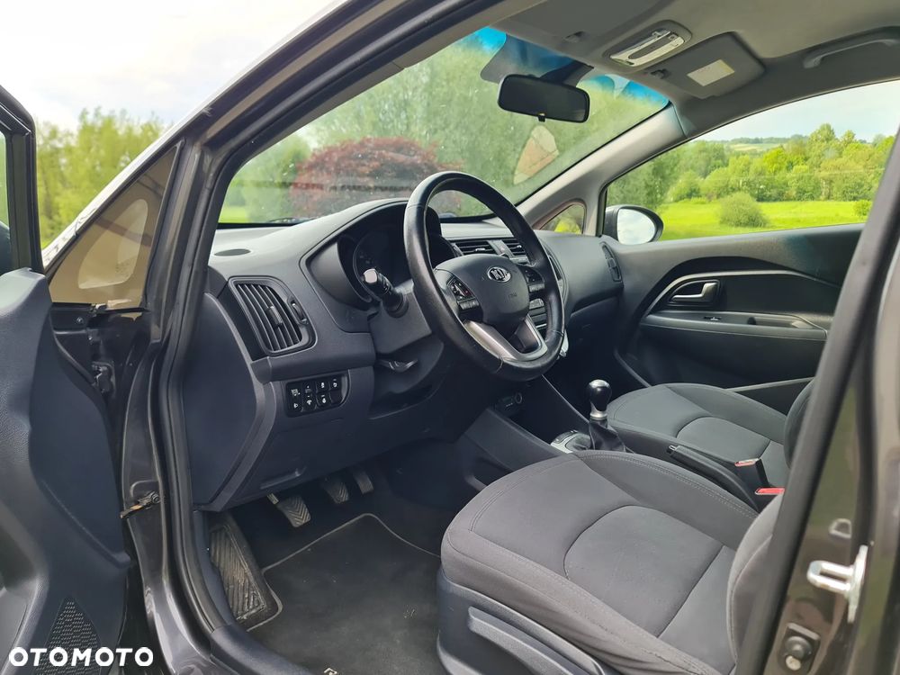 Kia Rio 1.2 Dream Team Edition - 7