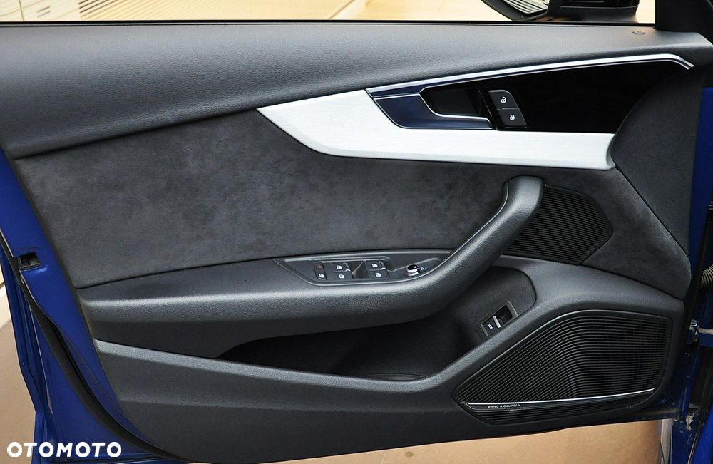 Audi A4 Limousine - 22