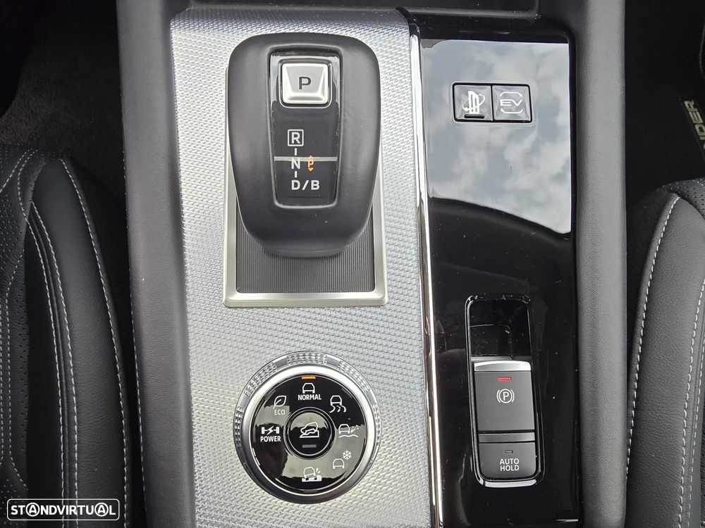 Mitsubishi Outlander 2.4 PHEV Instyle - 13