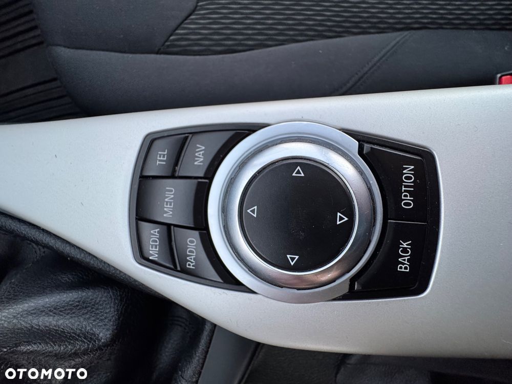 BMW Seria 1 118d DPF Edition Sport - 37