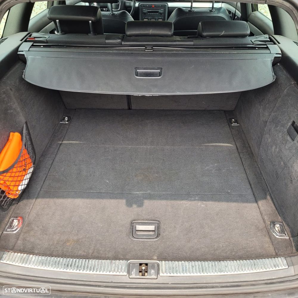 Audi A4 Avant 2.0 TDI S-line - 17