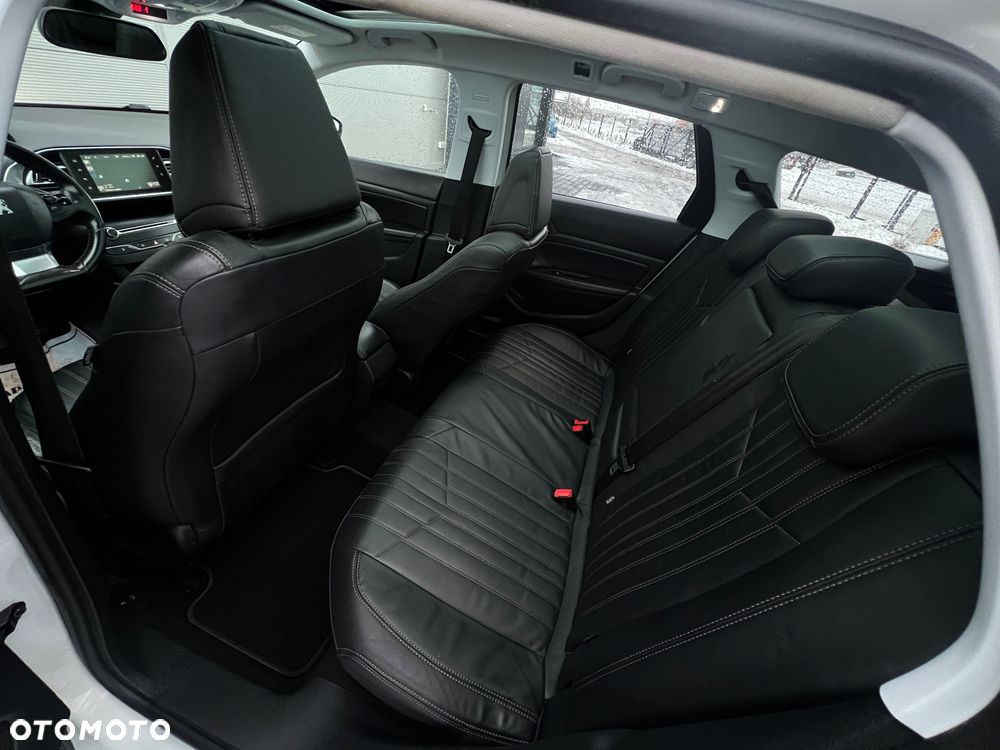 Peugeot 308 BlueHDi 150 Automatik Stop & Start Allure - 30