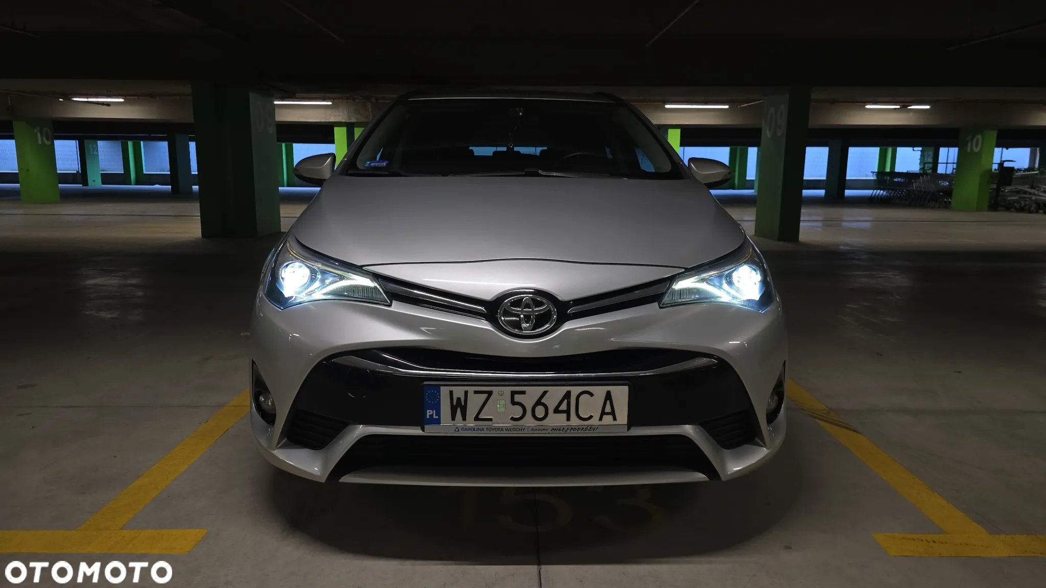 Toyota Avensis 2.0 D-4D Premium - 3