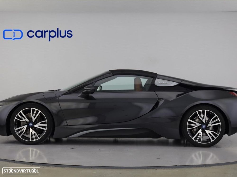 BMW i8 Roadster - 4