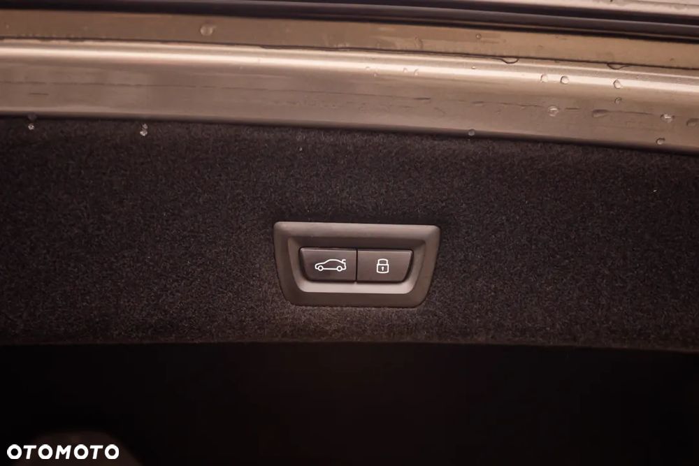 BMW Seria 7 740d xDrive sport - 23