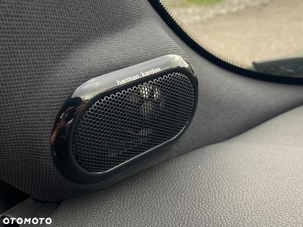 MINI Cooper SE Essential Trim - 26