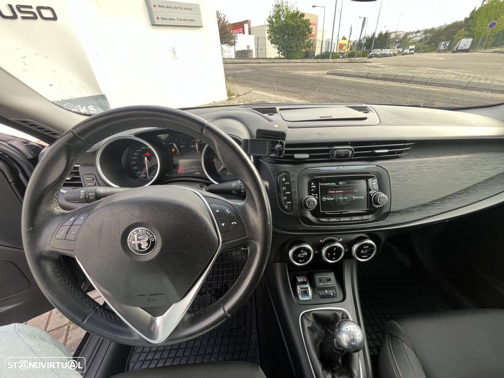 Alfa Romeo Giulietta 1.6 JTDM Sport - 8