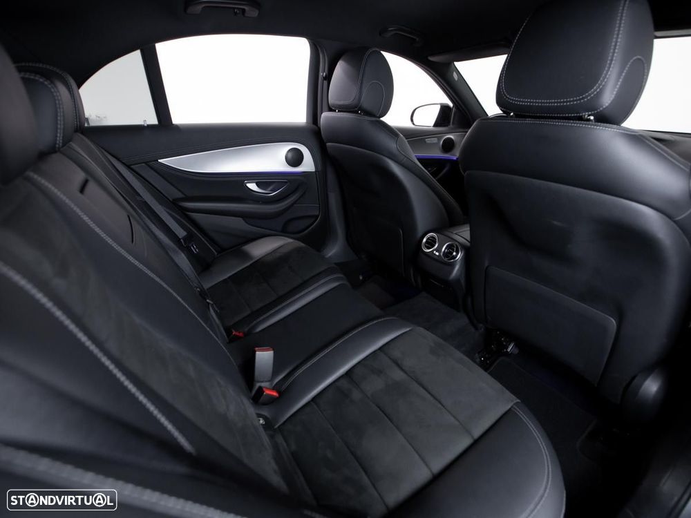 Mercedes-Benz E 220 d AMG - 11