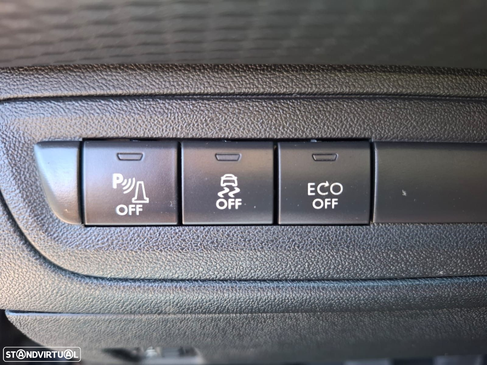 Peugeot 2008 1.2 PureTech Active - 37