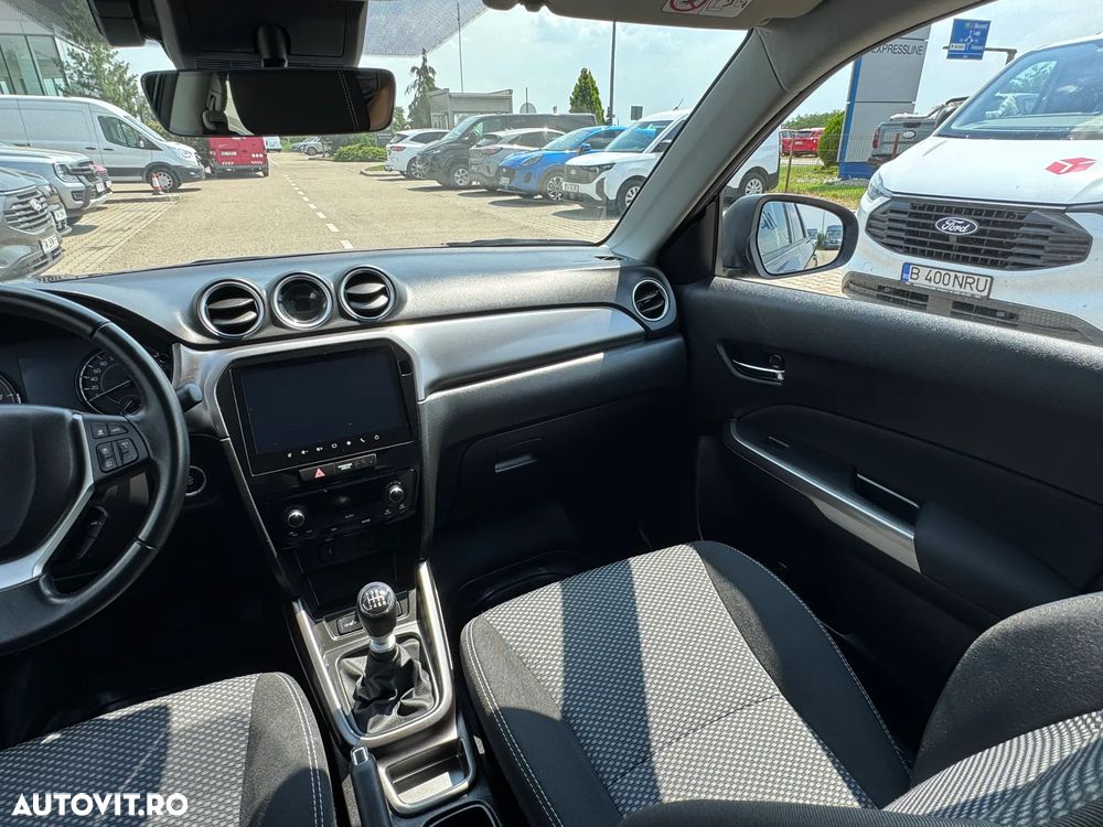 Suzuki Vitara 1.4 Boosterjet AllGrip MHEV Passion - 17