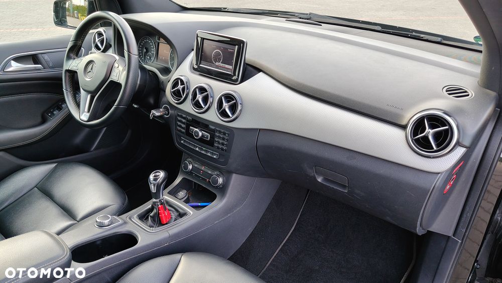 Mercedes-Benz Klasa B 200 Edition - 6