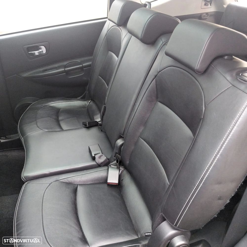 Nissan Qashqai +2 1.6 dCi Tekna Premium 18 - 42