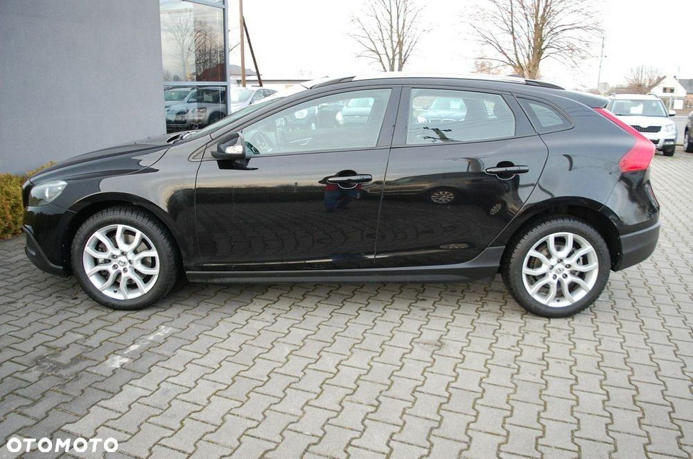 Volvo V40 Cross Country - 17