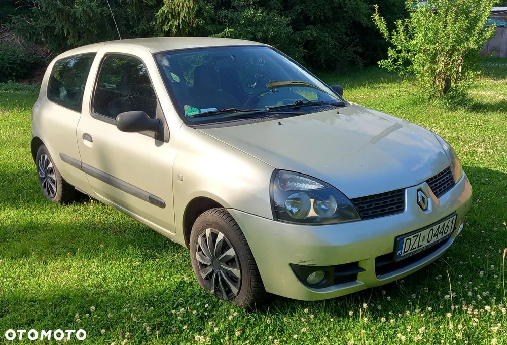 Renault Clio - 1