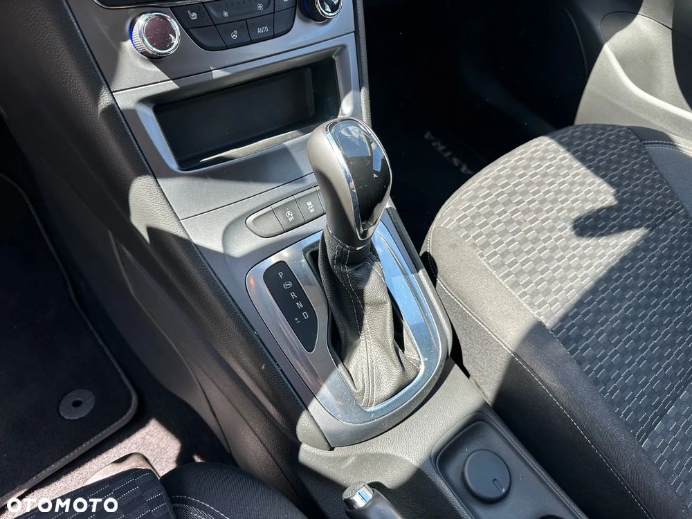 Opel Astra - 16