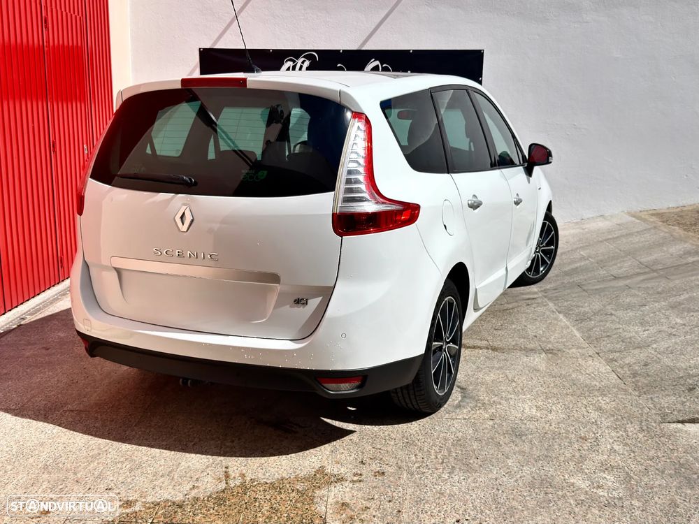Renault Grand Scénic Energy dCi 130 Start & Stop Bose Edition - 19