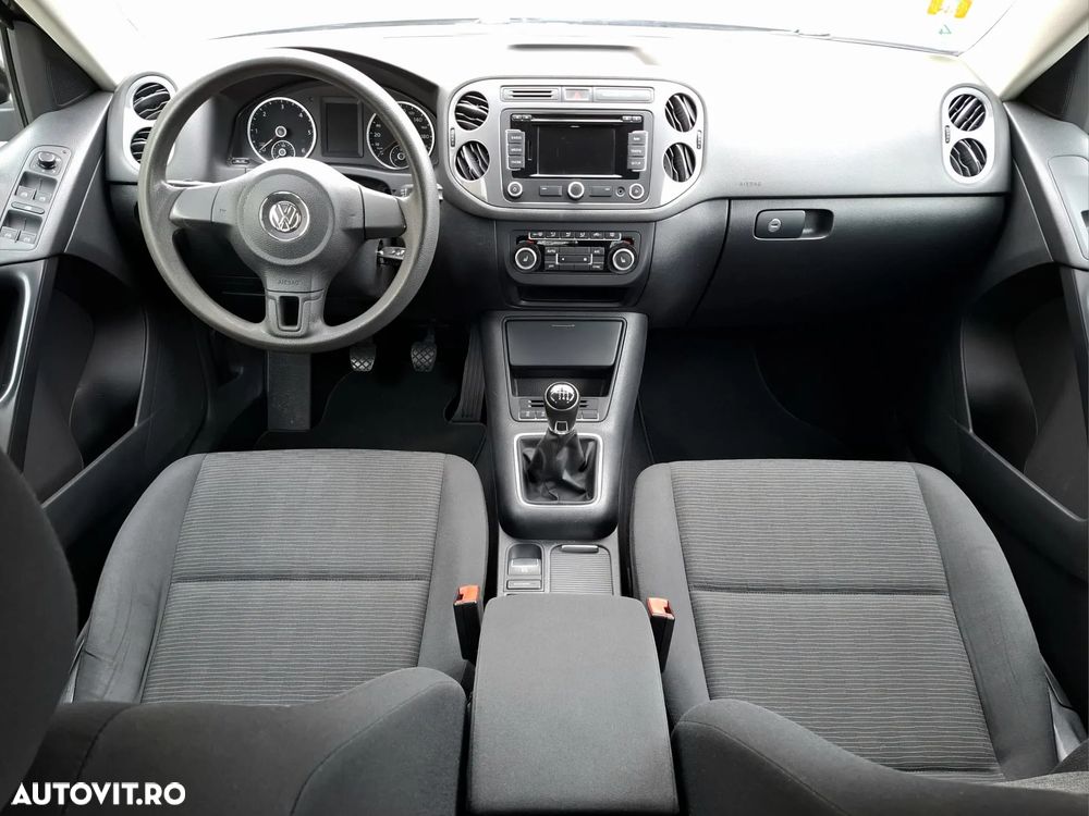 Volkswagen Tiguan 2.0 TDI DPF BlueMotion Technology Exclusive - 9