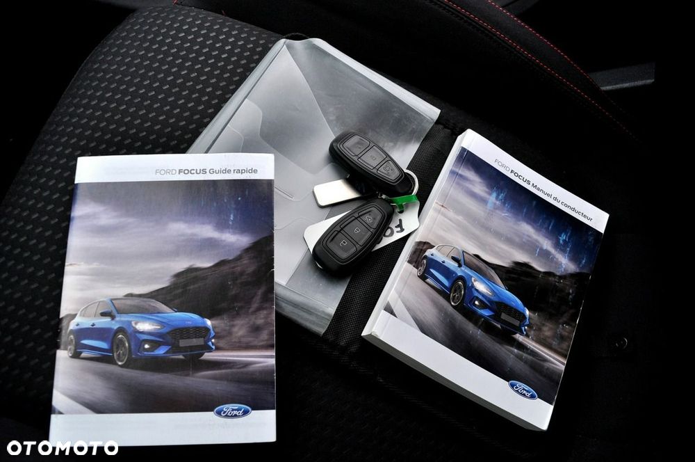Ford Focus 1.5 EcoBlue Start-Stopp-System ST-LINE DESIGN - 36