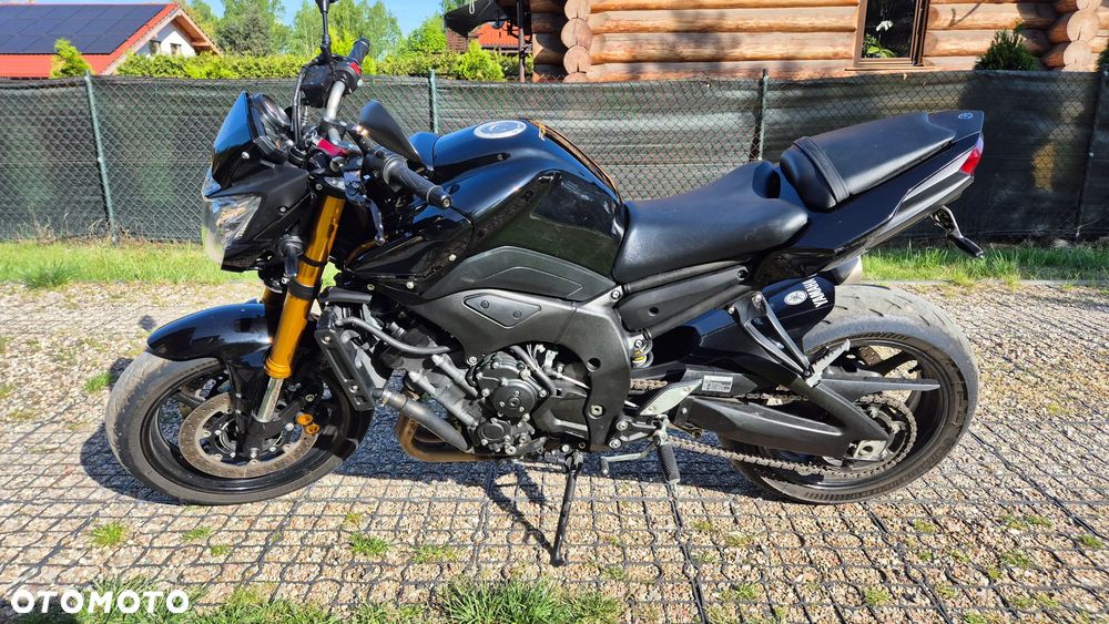 Yamaha FZ8 - 6