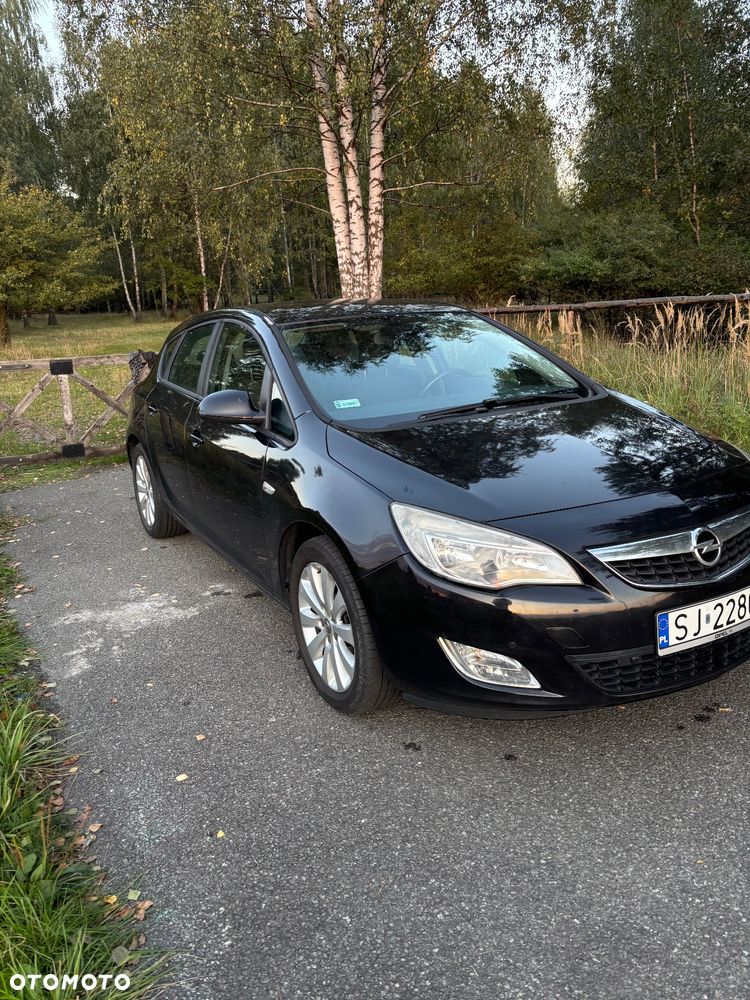 Opel Astra IV 1.6 T Cosmo - 18