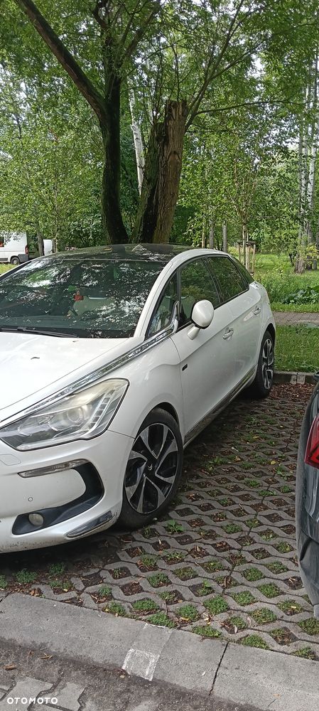 Citroën DS5 2.0 HDi Hybrid4 SportChic MCP - 2