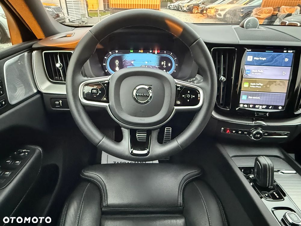 Volvo XC 60 B4 D AWD Ultimate Dark - 35