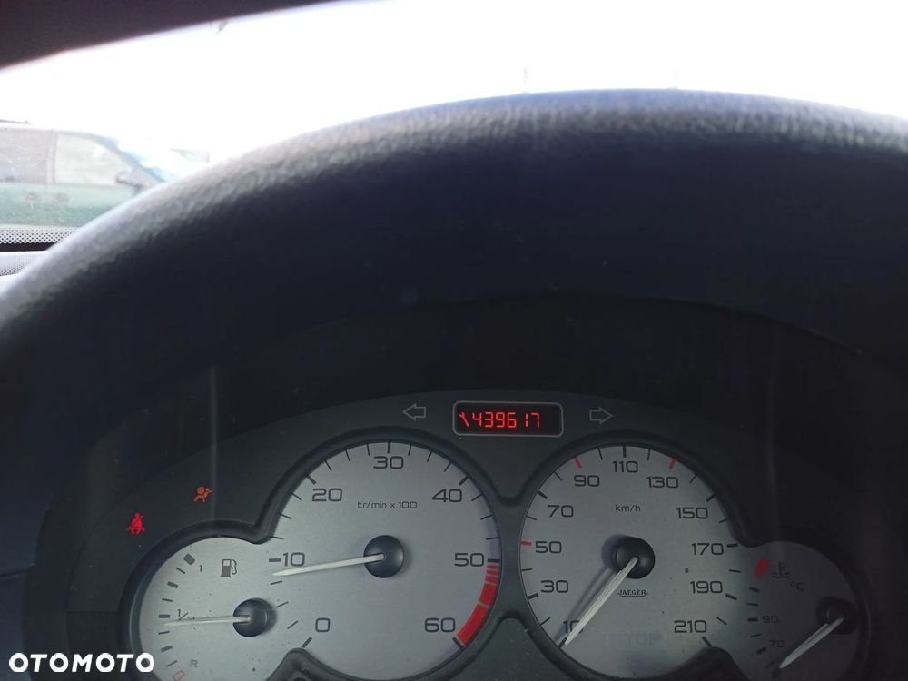 Peugeot Partner - 15