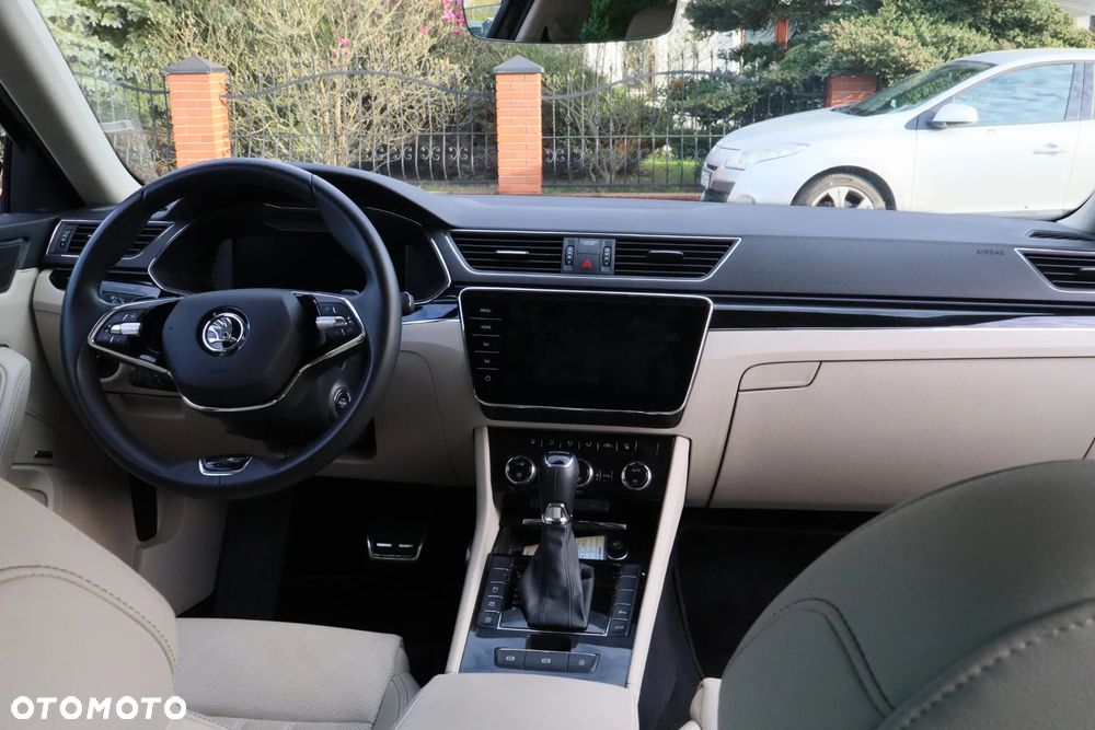 Skoda Superb 2.0 TSI L&K DSG - 31
