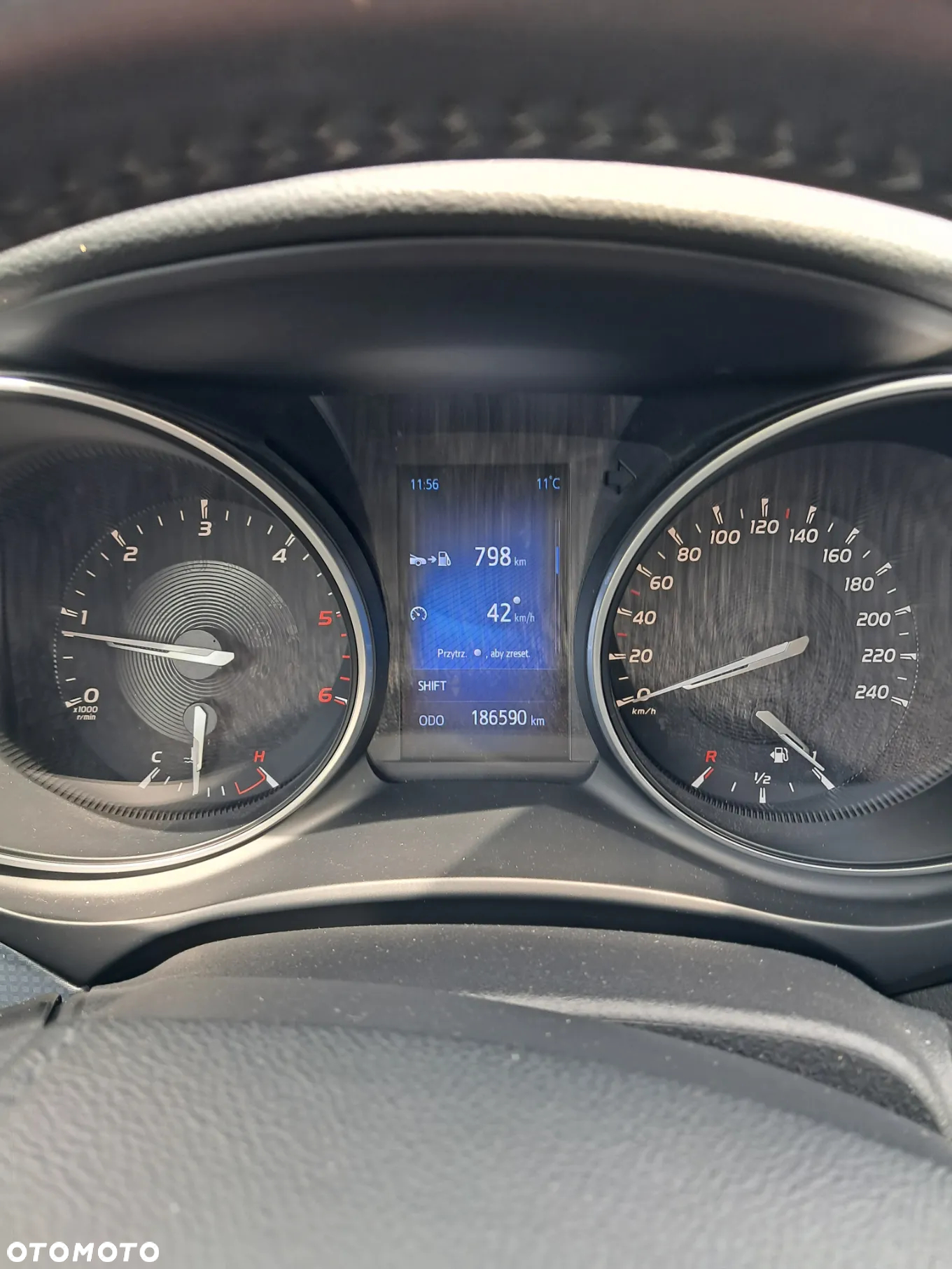 Toyota Avensis 2.0 D-4D Premium - 10