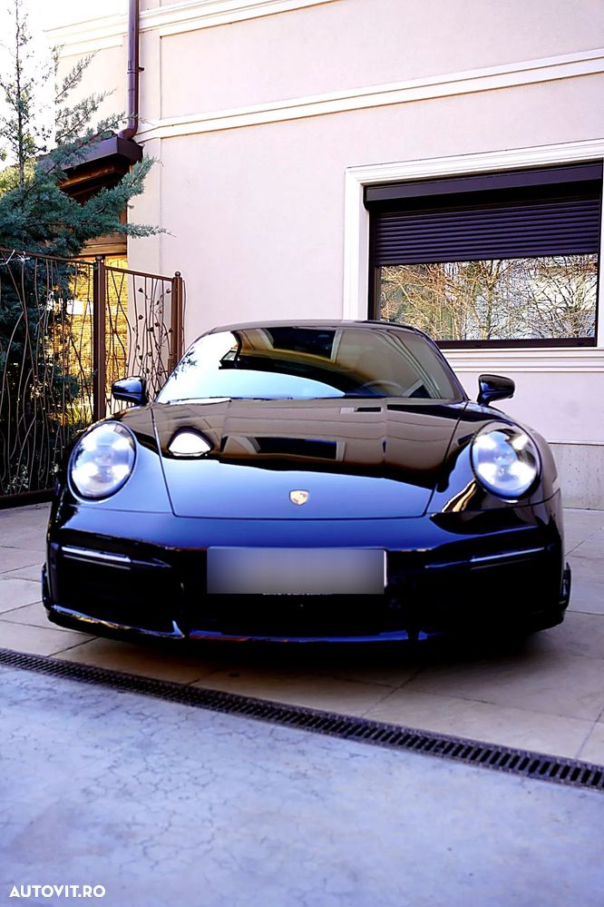 Porsche 911-TURBO-S - 2