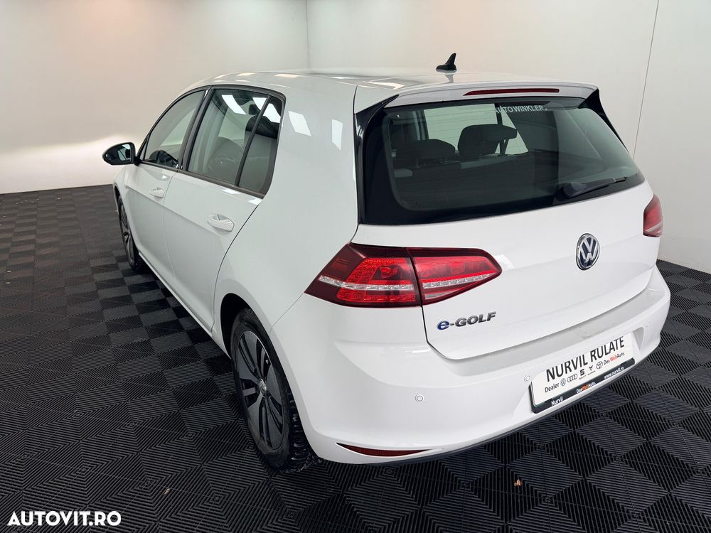 Volkswagen Golf - 14