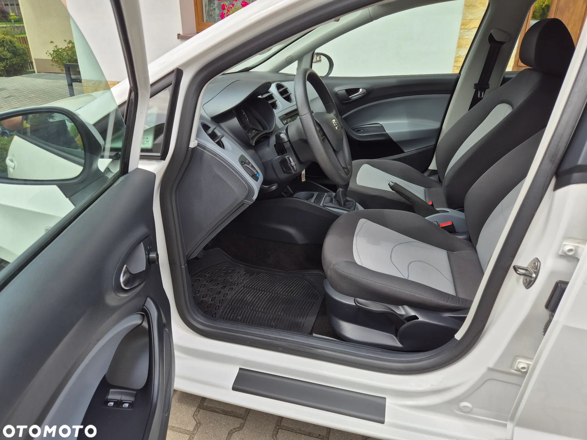 Seat Ibiza 1.4 16V Stylance - 8
