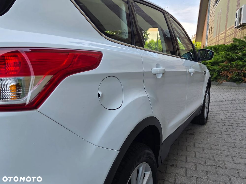 Ford Kuga 2.0 TDCi 4x4 Trend - 16