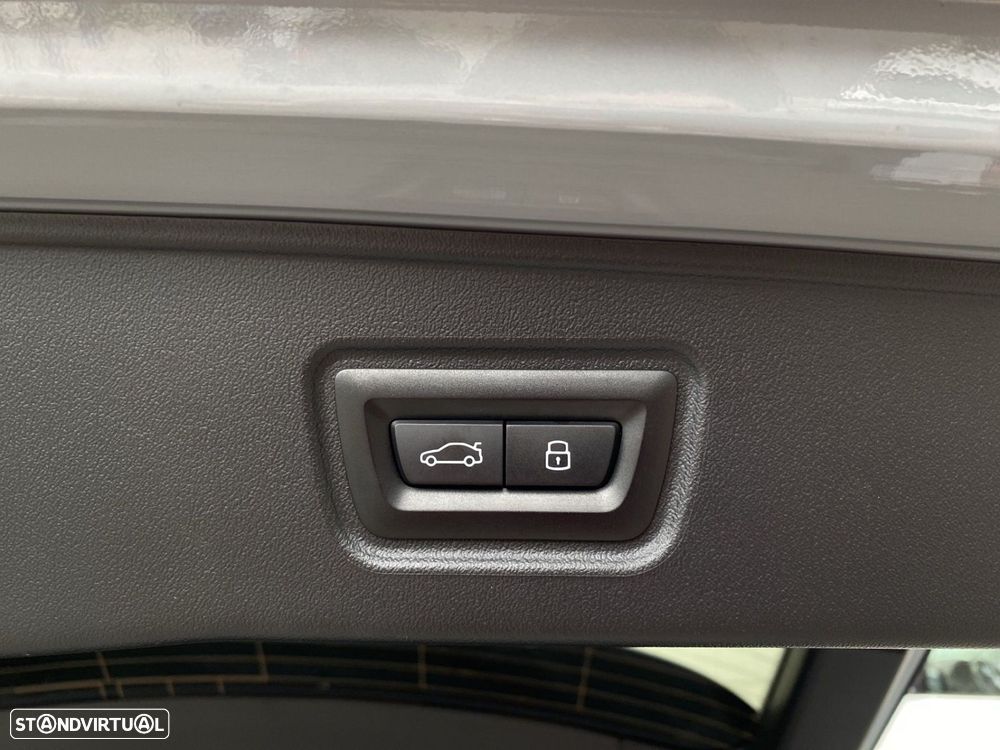 BMW i5 eDrive40 Pack Desportivo M - 22