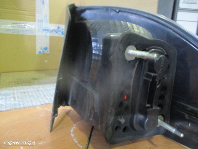 Farol Tras STOP1831 FORD S MAX 2006 5P ESQ HELLA - 4