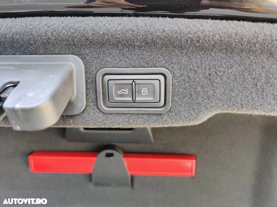Audi A8 4.2 TDI Quattro Tiptronic - 29