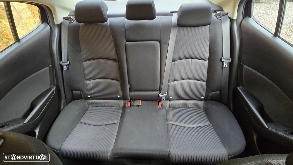 Mazda 3 Hatchback - 36