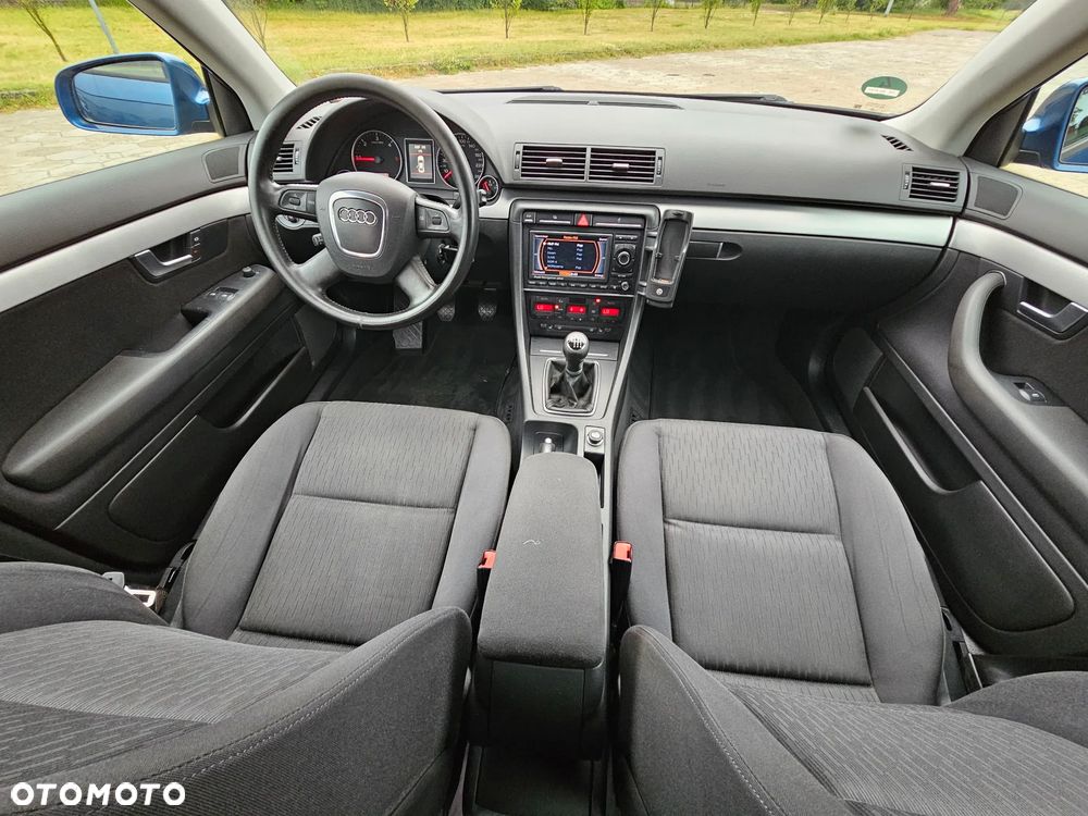 Audi A4 Avant - 6