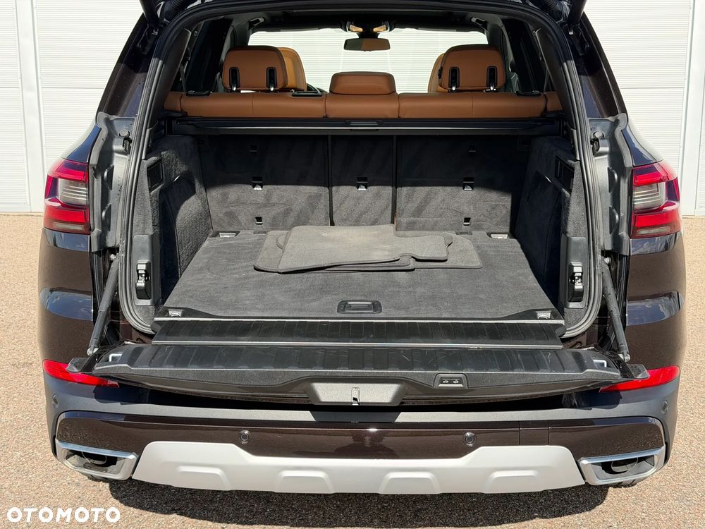 BMW X5 xDrive40i mHEV - 22