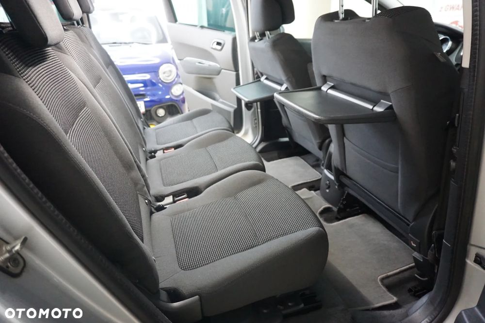 Peugeot 5008 HDI FAP 160 Automatik Active - 27