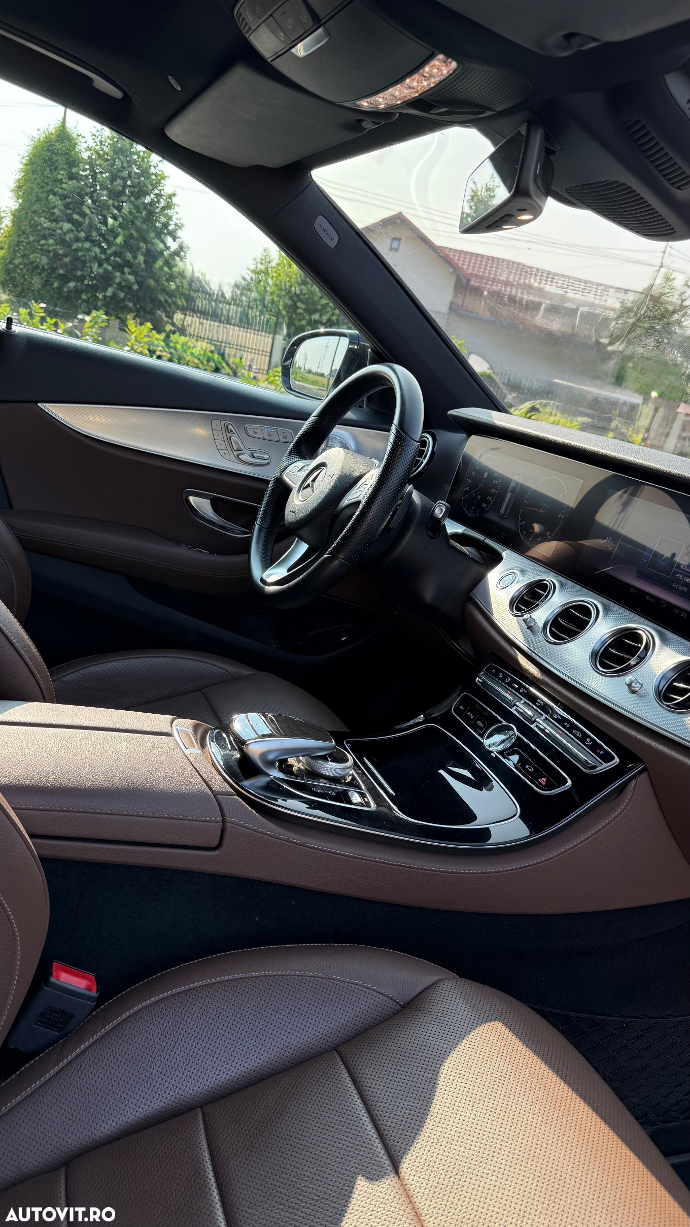 Mercedes-Benz E 220 d 4Matic T 9G-TRONIC Avantgarde - 15