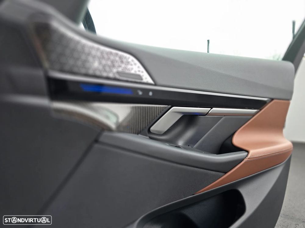 BMW 530 e Pack Desportivo M Pro - 34