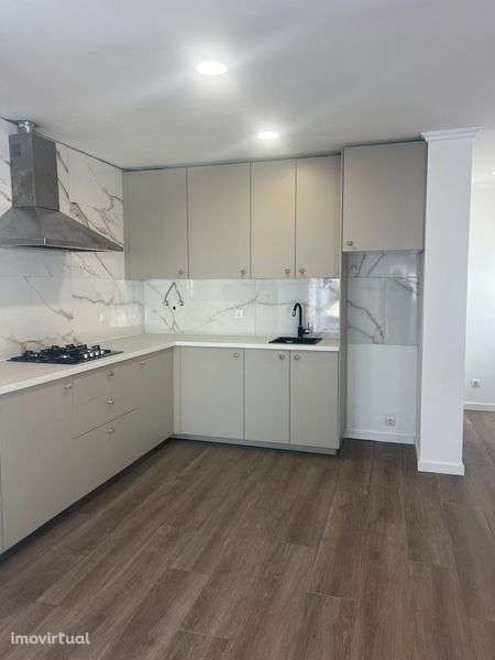 T1 para arrendamento em Fernão Ferro, Seixal - Grande imagem: 2/9