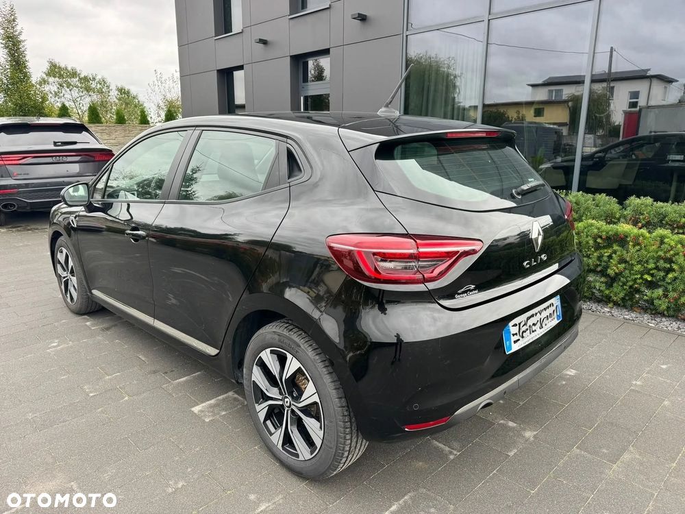 Renault Clio - 16