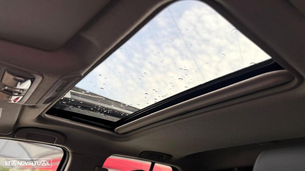 Nissan Navara 3.0 dCi V6 CD LE AT 4WD - 5